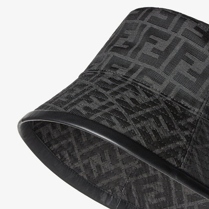 Bob FENDI en tissu jacquard FF